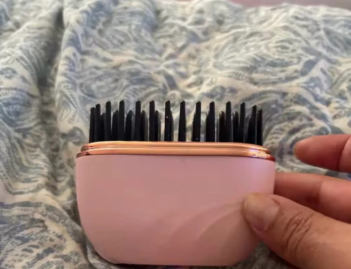 Customer photo review of Scalvée™ Mini Straightener