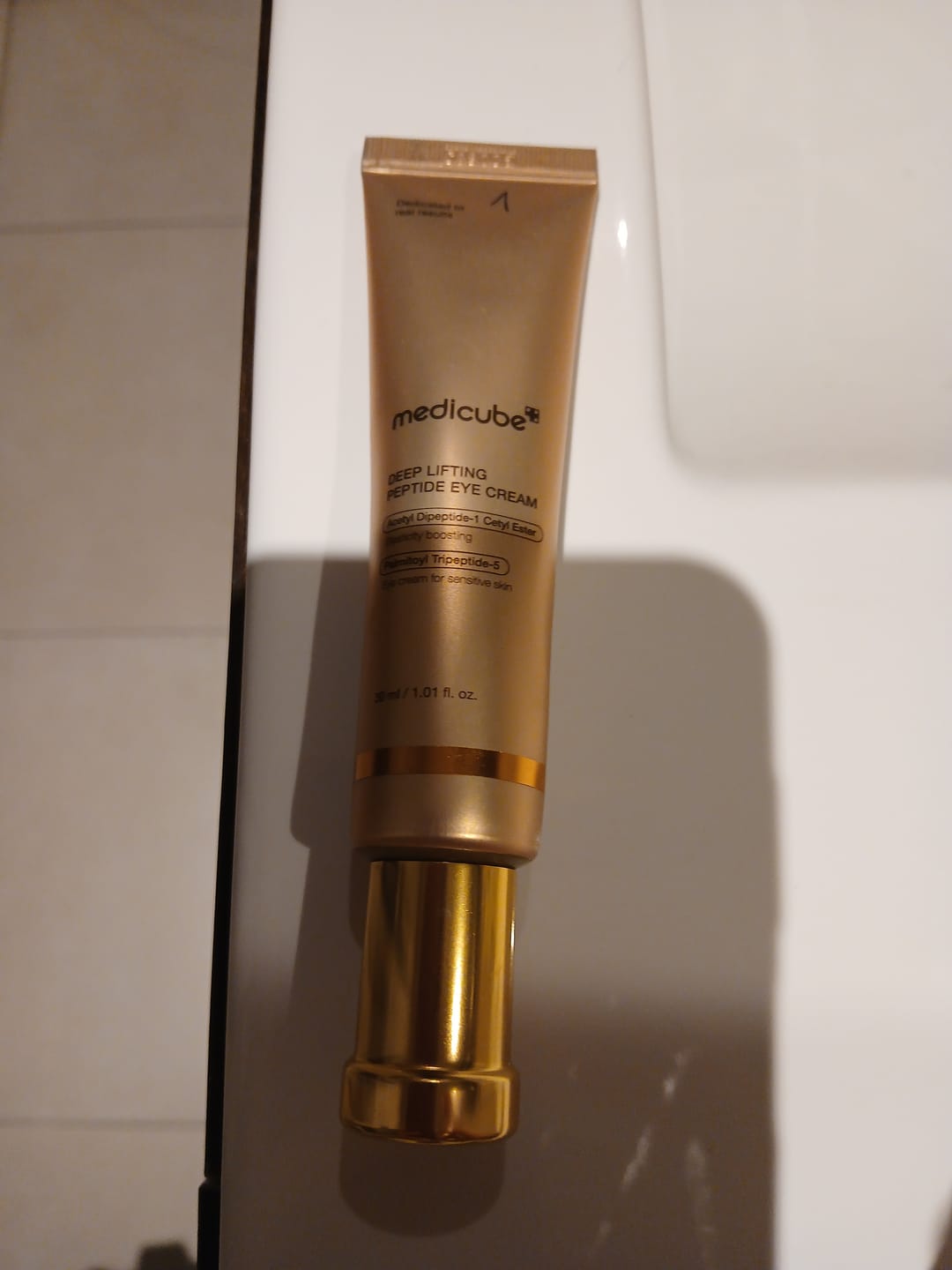 Customer photo review of Medicube - Contour des yeux - Deep Lifting Peptide Eye Cream
