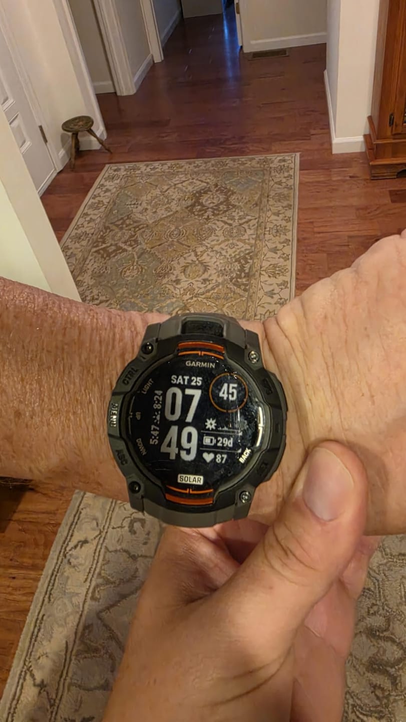 Customer photo review of Garmin Instinct 3 Solar