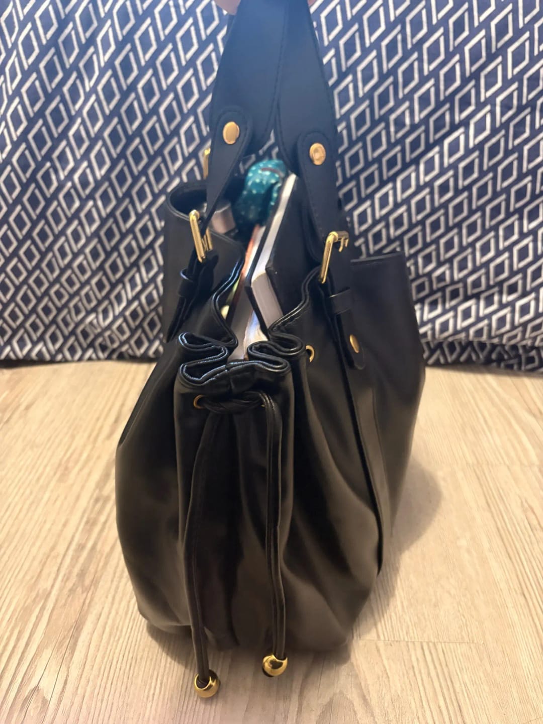 Customer photo review of ELAE - Sac à Main en Cuir Finitions Dorées