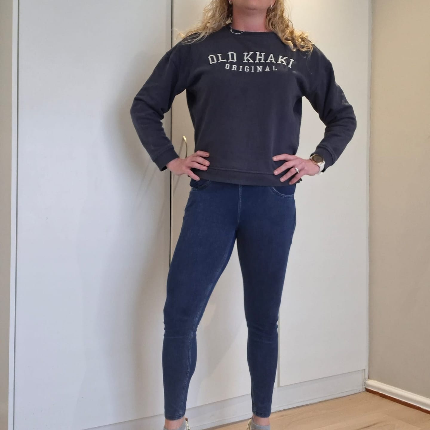 Customer photo review of Snugz Crossover High waist Super Stretch Jeggings- Medium blue