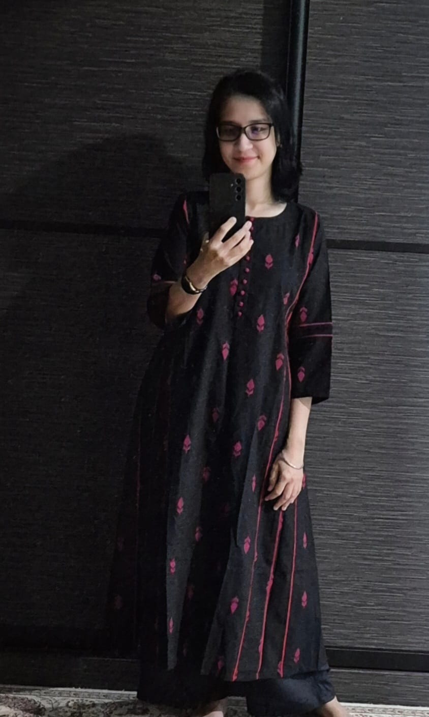 Customer photo review of Obsidian Flame Kalidar Choga Kurta