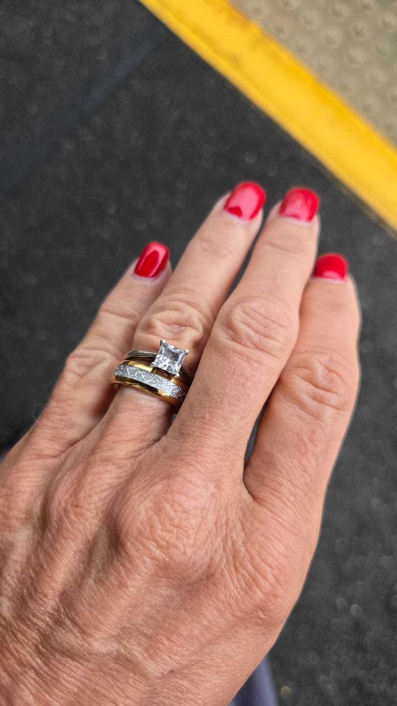 Customer photo review of The Golden Steel 4mm Wonder Ring