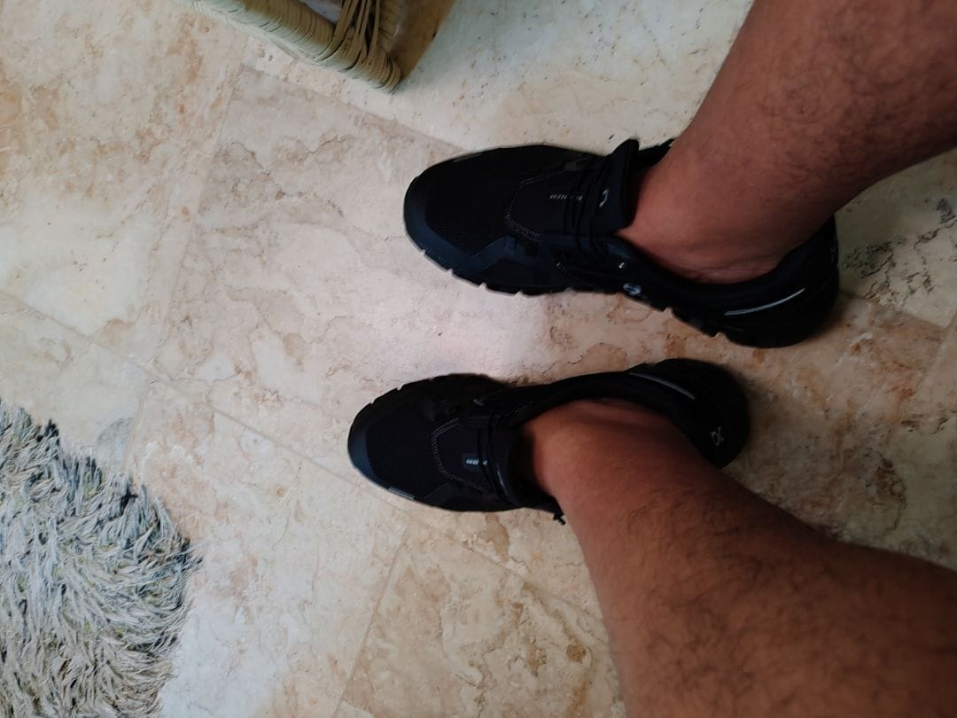 Customer photo review of Cloud 6 Black | Black -BCL