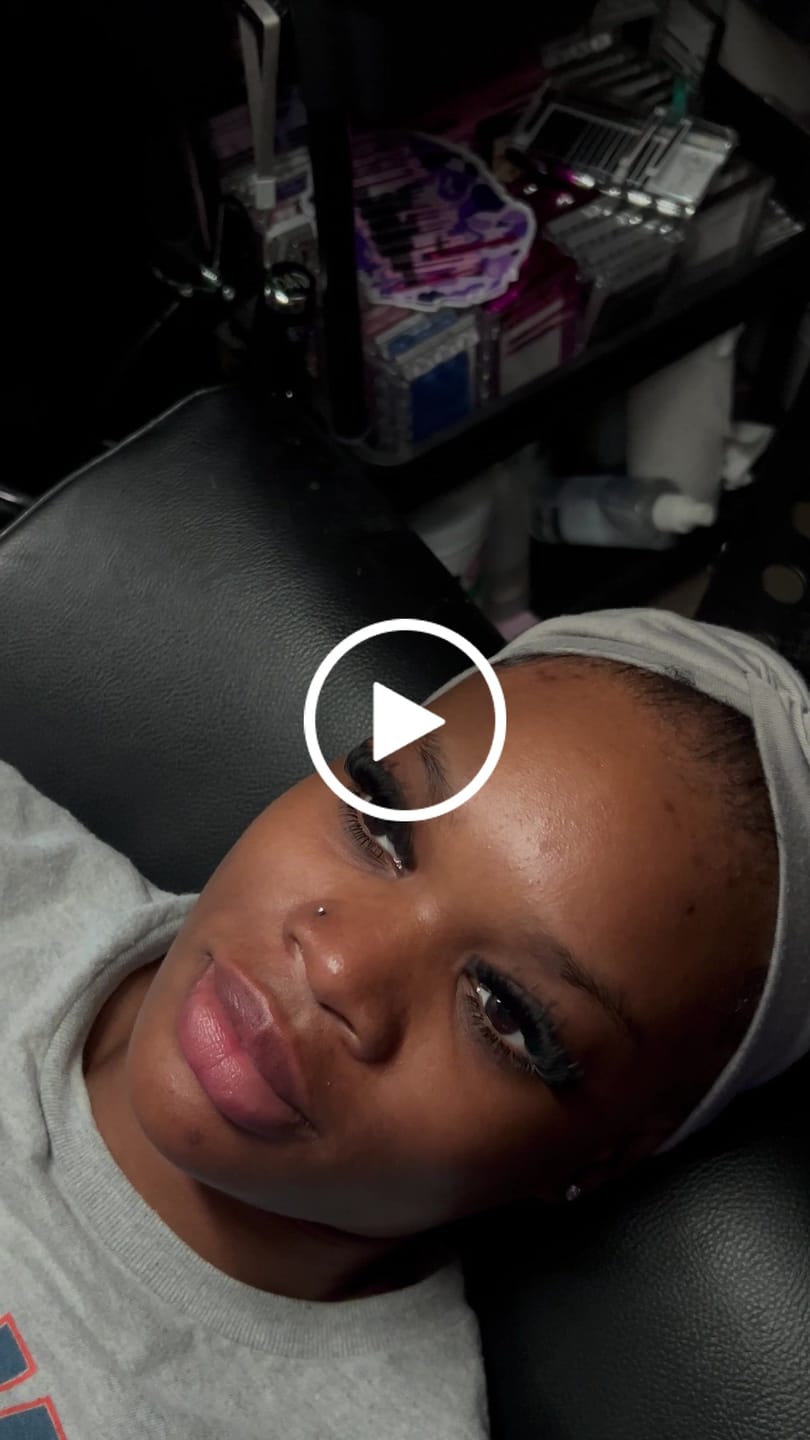 Customer video review of VEYESINC Cashmere Lashes - J & B Curl