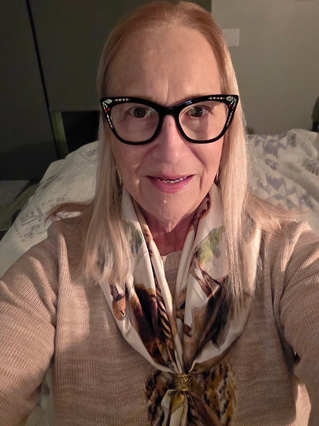 Customer photo review of Mammal Silky Scarf