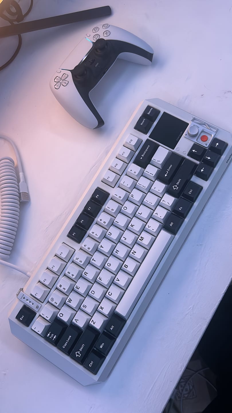Customer photo review of Centauri60/80 Hall Effect Gaming Keyboard