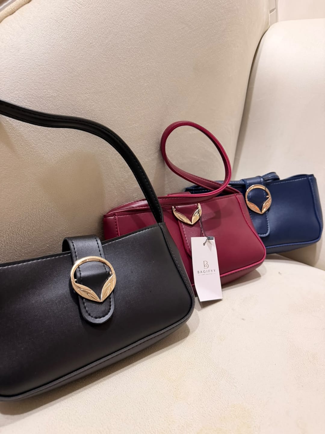 Customer photo review of Noir Classic Shoulder Bag