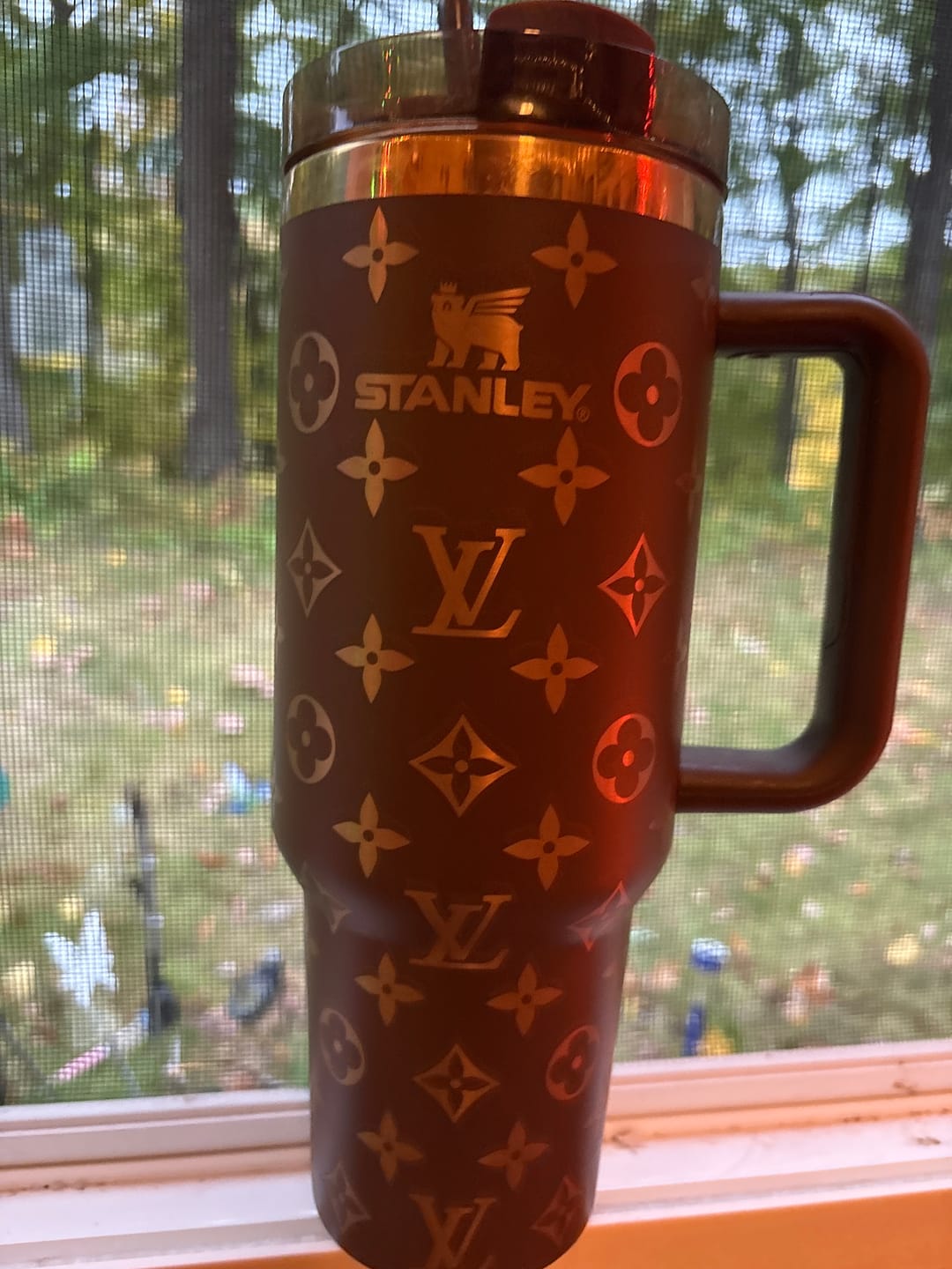 Customer photo review of Designer Holographic In-Car Insulated Cup 40OZ Free shipping by✈️✈️✈️