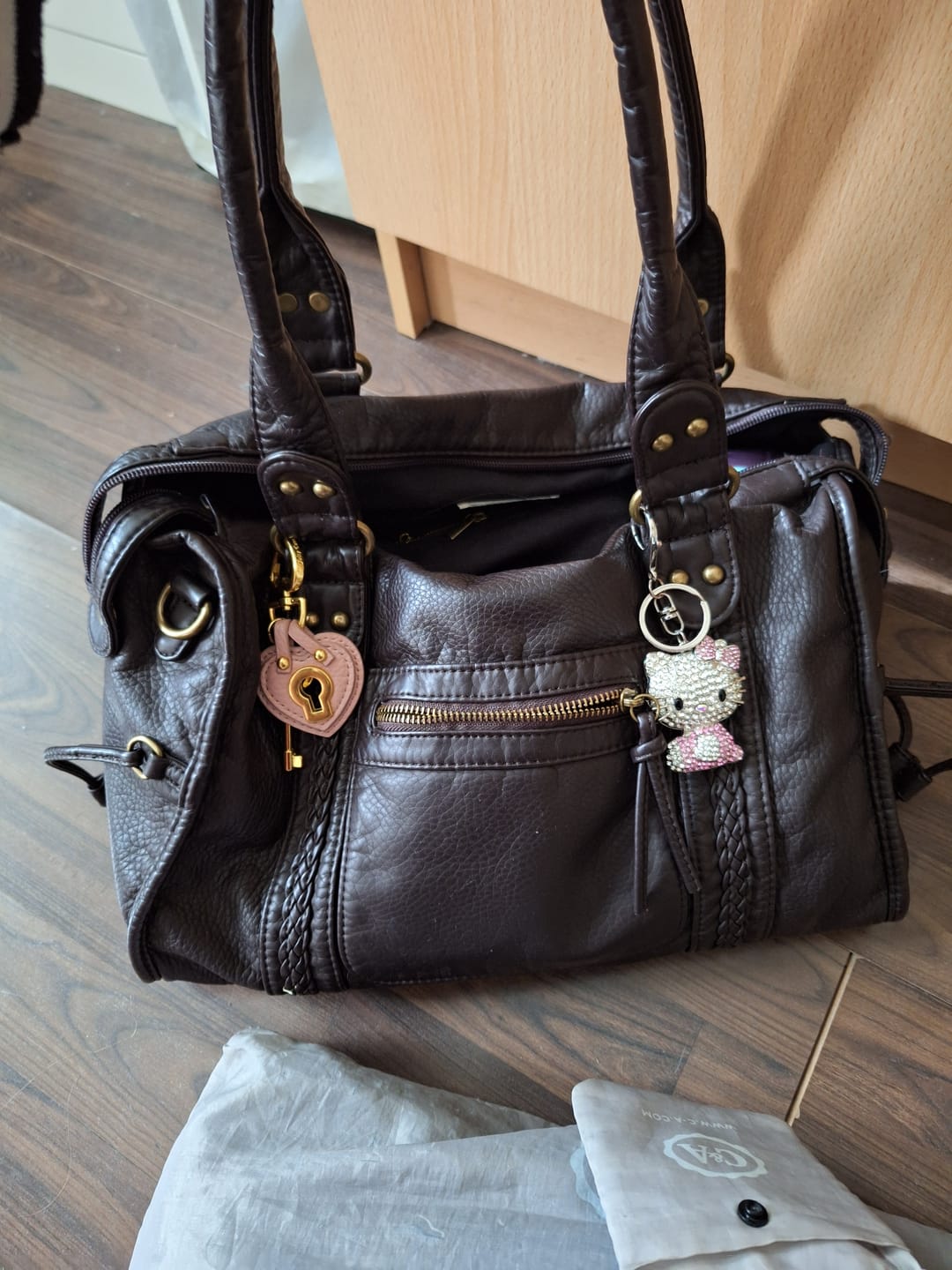 Customer photo review of CLAIRE' CITY BAG