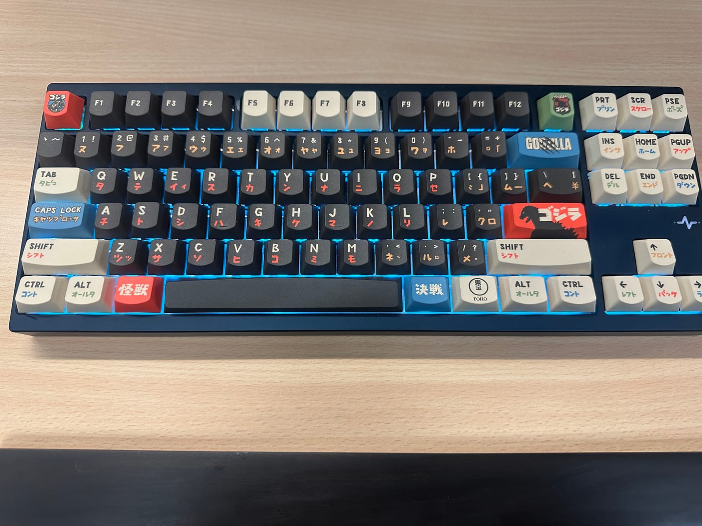Customer photo review of Keytok 黑色經典哥吉拉 鍵帽