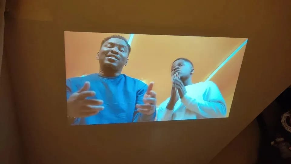 Customer photo review of Stellyo - 4K Pivot Projector