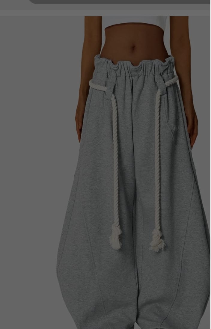 Customer photo review of Aelfric Eden Super Baggy Barrel Sweatpants