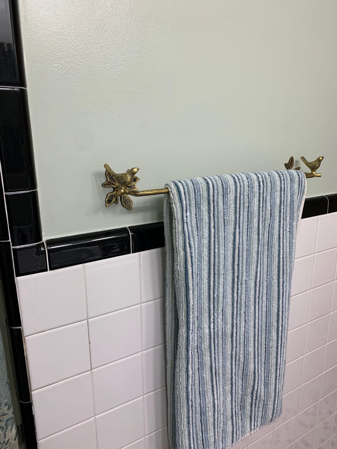 Customer photo review of Brass Bird Bathroom Set - Antique Brass
