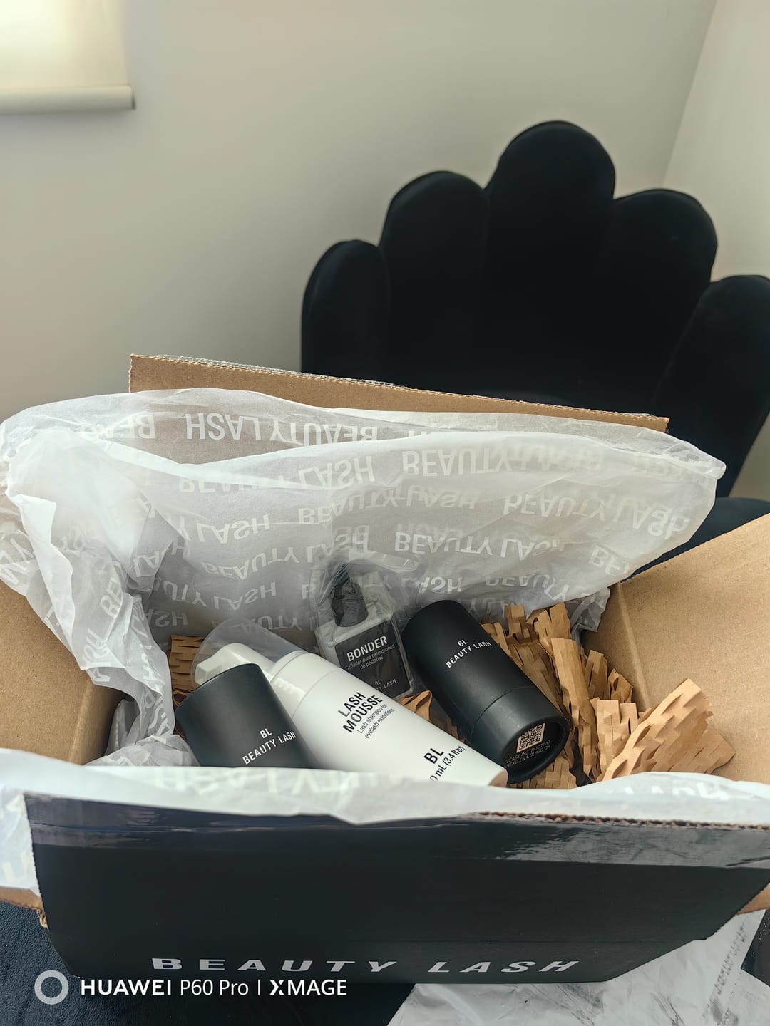 Customer photo review of Elite Glue – 1 seg. | Hasta 6 Semanas | Negro