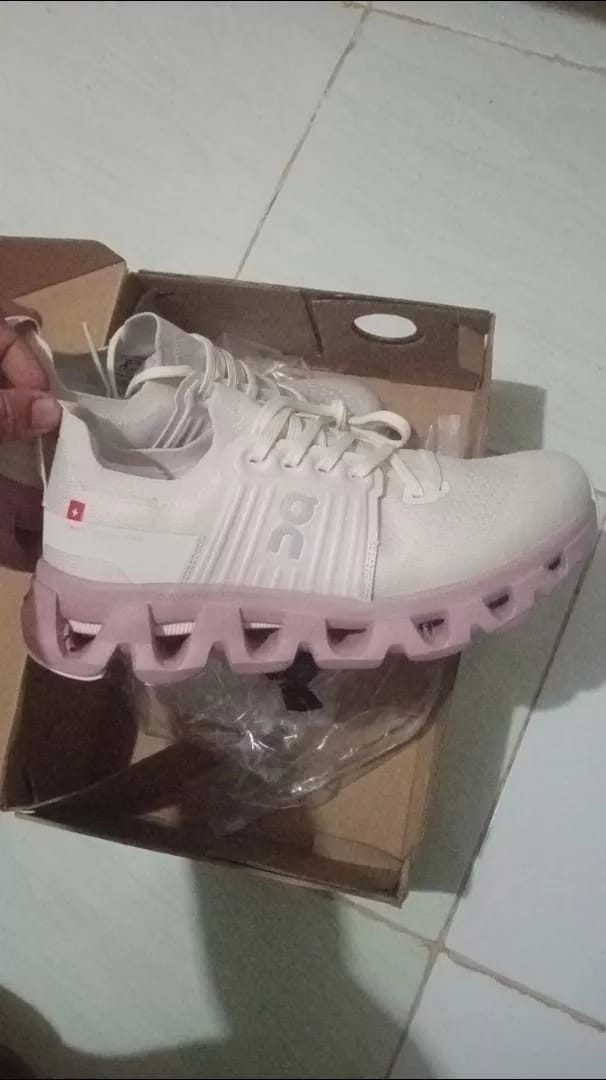 Customer photo review of Cloudswift 4 Pearl Mauve - CSM