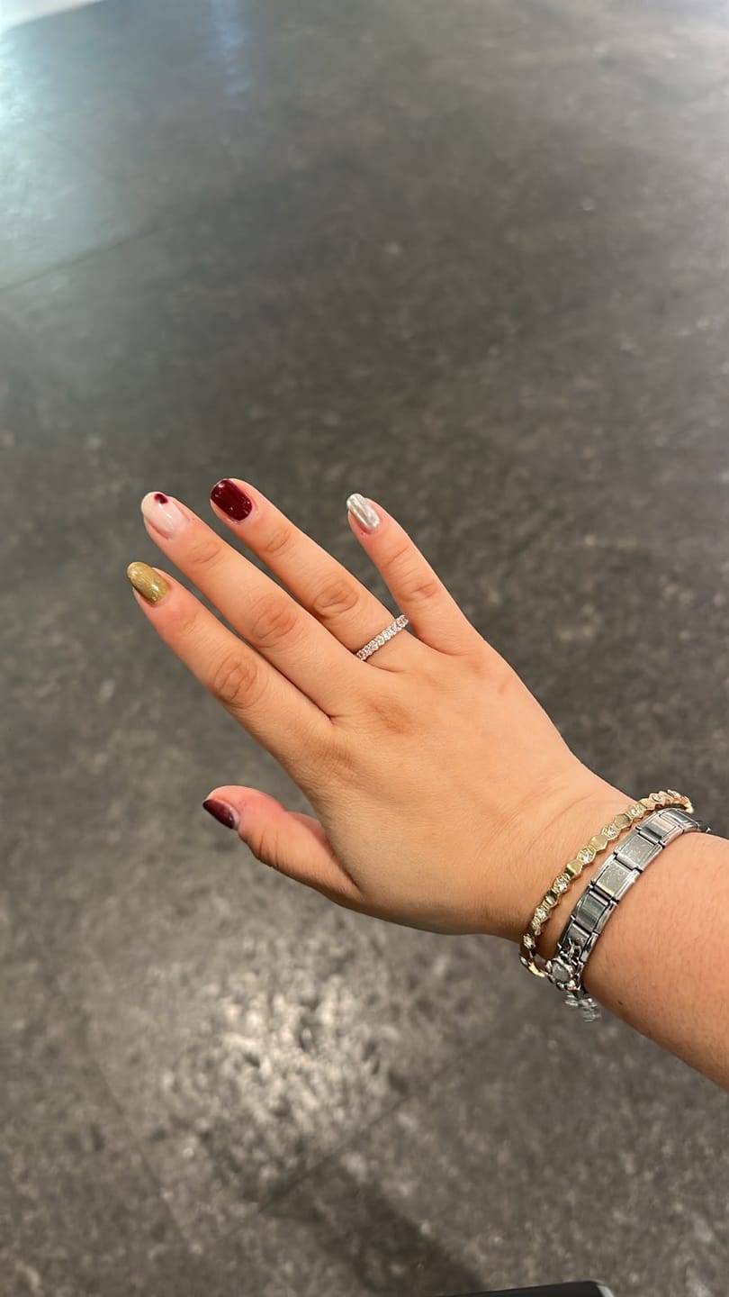 Customer photo review of Anillo Churumbela Zirconias Ovaladas