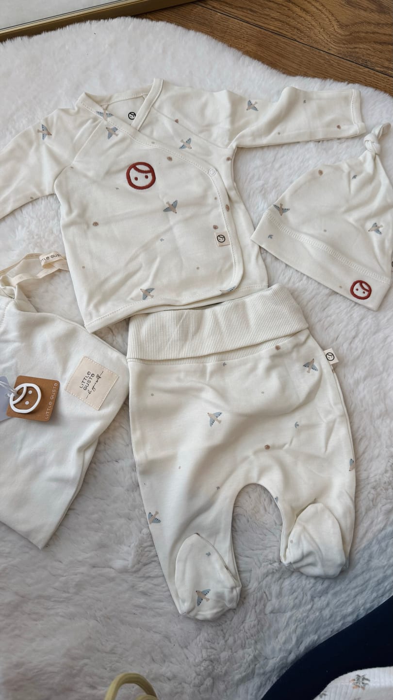 Customer photo review of 4'lü Organik Pamuk Yenidoğan Seti Beyaz