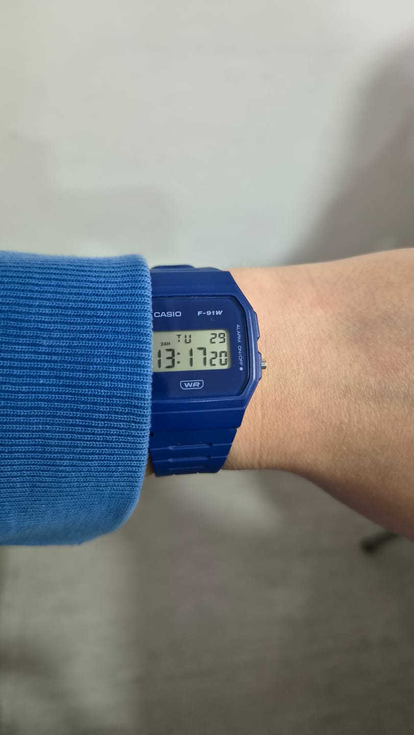 Customer photo review of Reloj Casio Vintage F-91WB-2A1 Bio Resina Azul