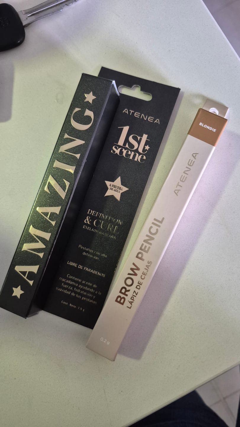 Customer photo review of PESTAÑINA 1ST SCENE