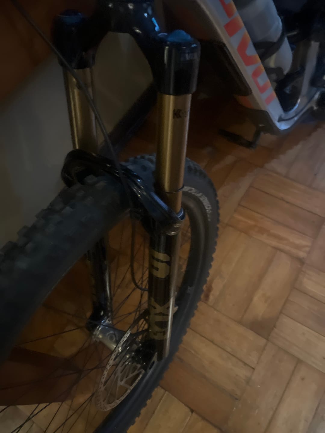 Customer photo review of Horquilla Fox 2026 36 K, FLOAT, 29in, F-S 160 Grip X2 Shiny Black
