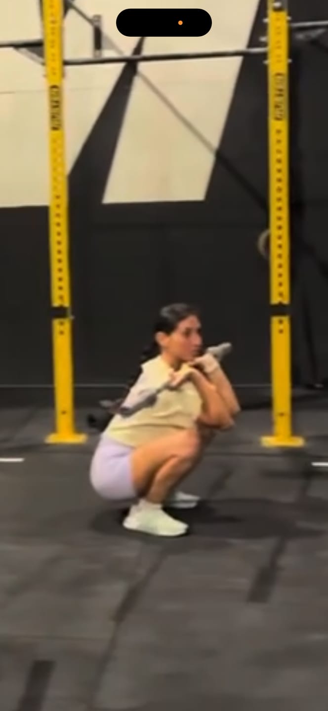 Customer photo review of PWR SNATCH CREAM YELLOW OVERSIZE - MUJER