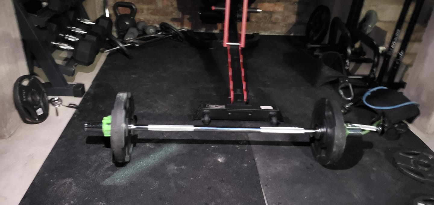 Customer photo review of EVOLPOW 4FT Olympic Straight Training Barbell