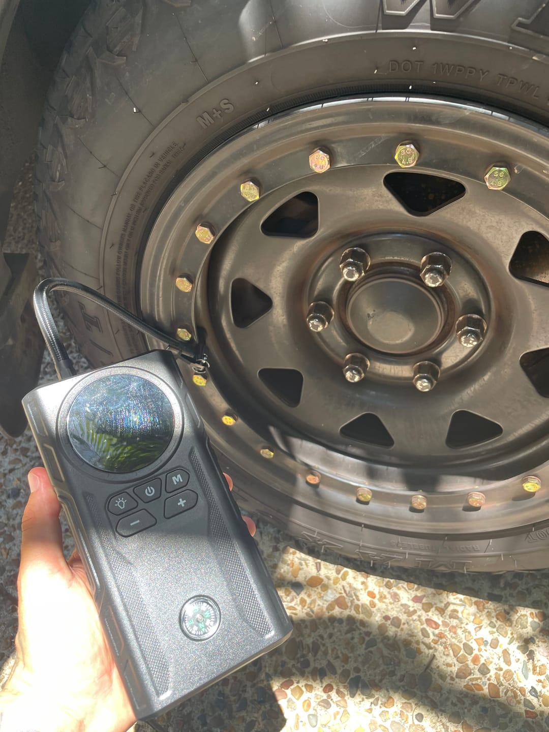 Customer photo review of Tekkvault™ RoadRescue Pro 4-in-1 Jump Starter