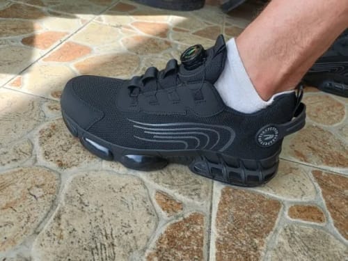 Customer photo review of SafeStep - ergonomic and pain-relieving safety shoe - certified according to EN ISO 20345