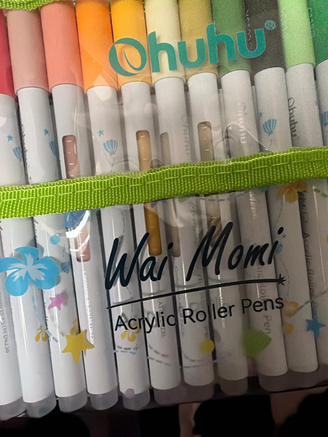 Customer photo review of Ohuhu Wai Momi Acrylic Gel Pens
