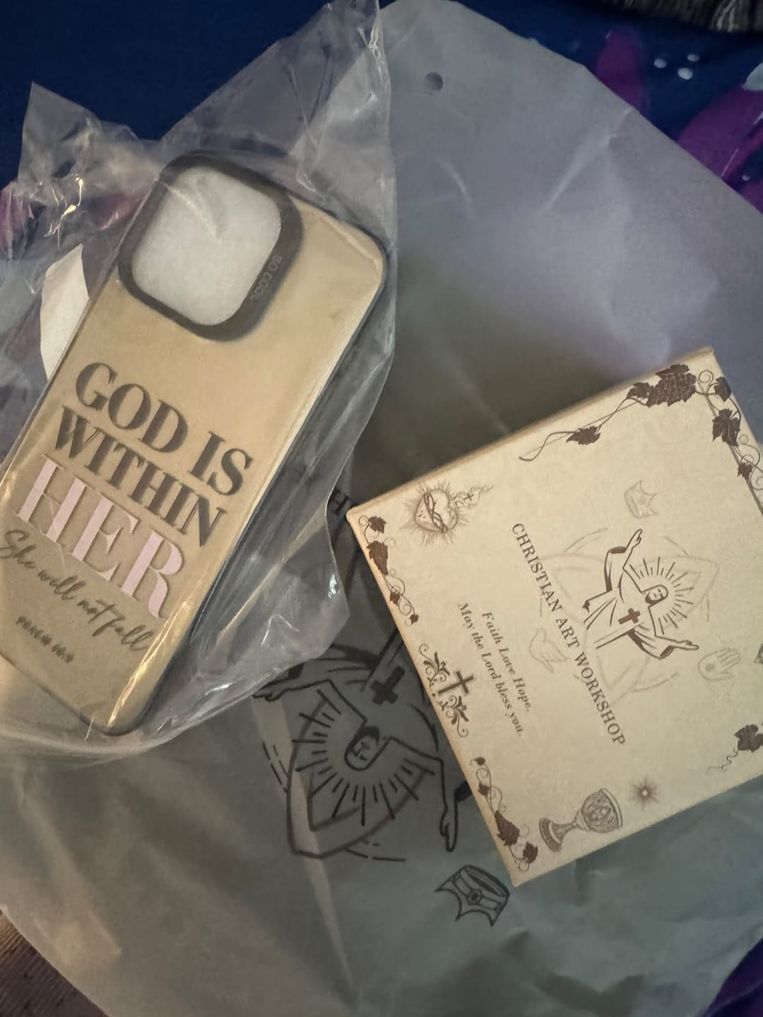 Customer photo review of Christianartworkshop Covenant of Crown and Cross: Modern Crowned in Faith Cross Necklace with Gift Card