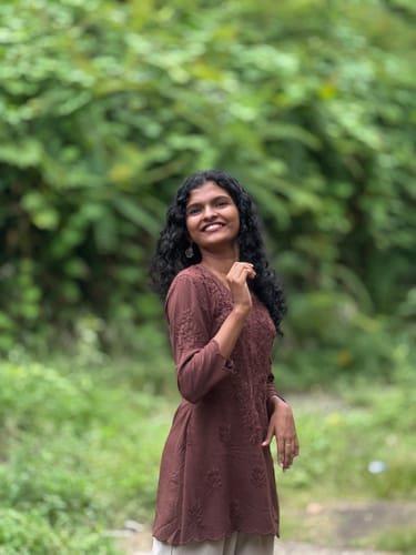 Customer photo review of Gul Chocolate Brown Scalloped Short Kurta