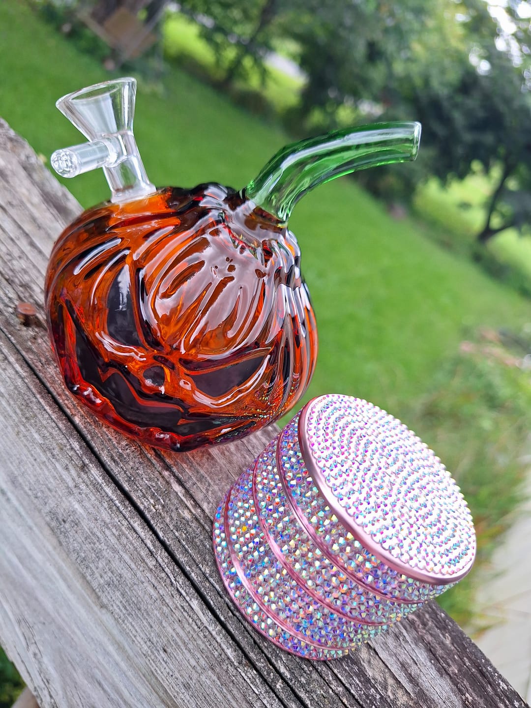 Customer photo review of JACK-O'-LANTERN BONG