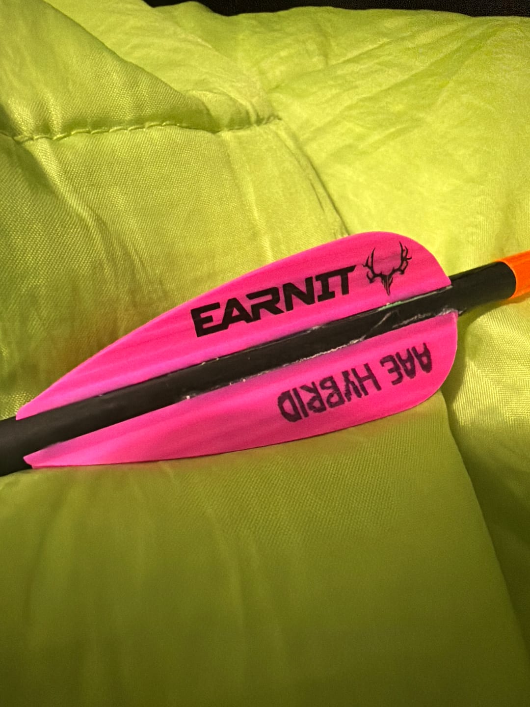 Customer photo review of Earn It - Hybrid 26 Arrow Fletchings