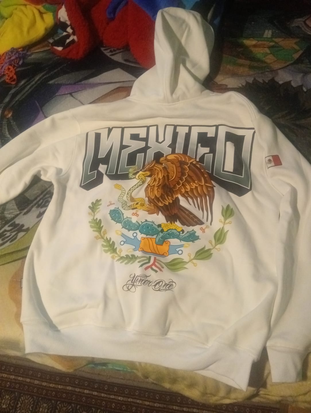 Customer photo review of Sudadera Escudo Nacional