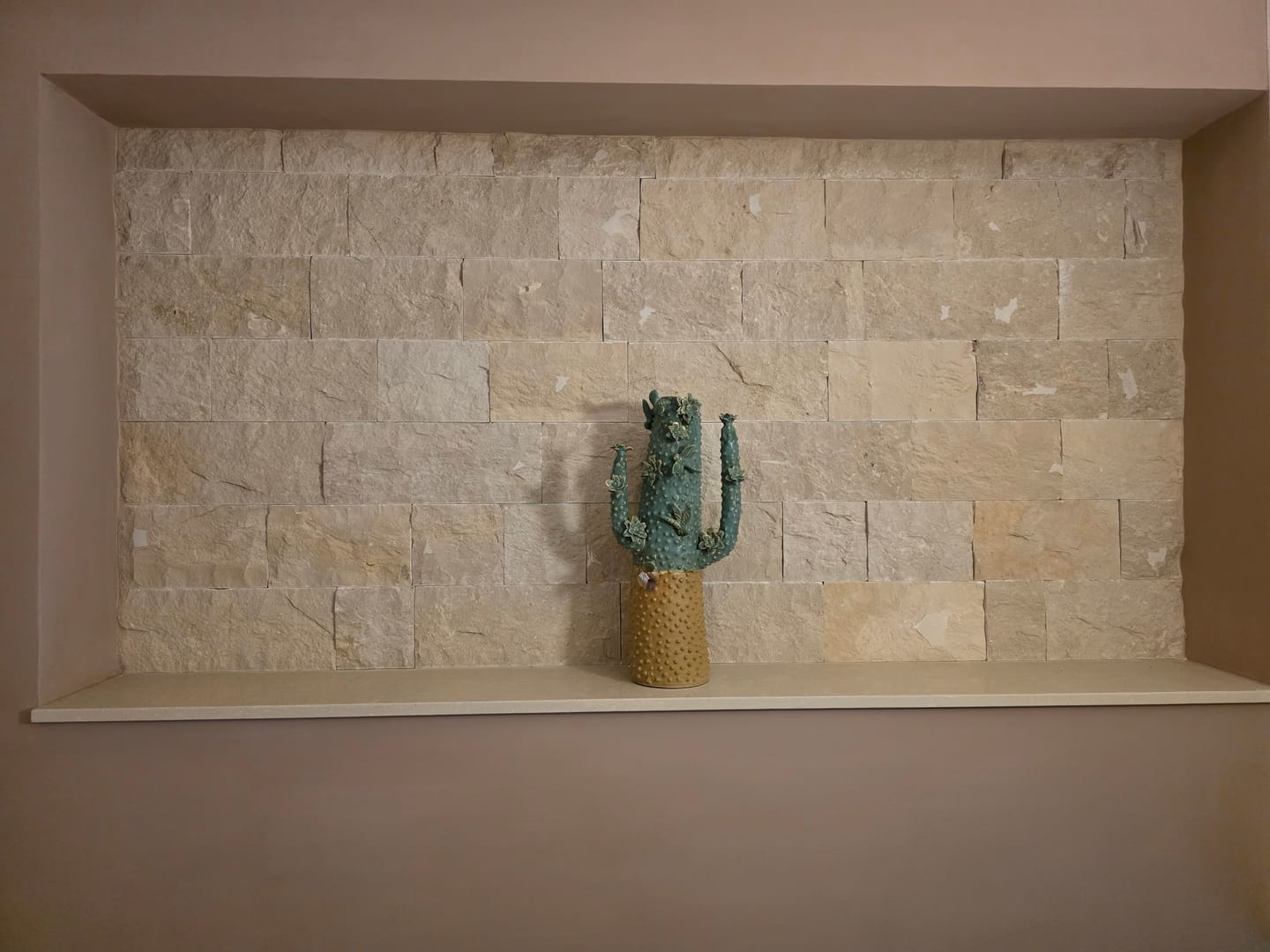 Customer photo review of Vaso Cactus in Ceramica Verde e Giallo H.50x28x20 cm