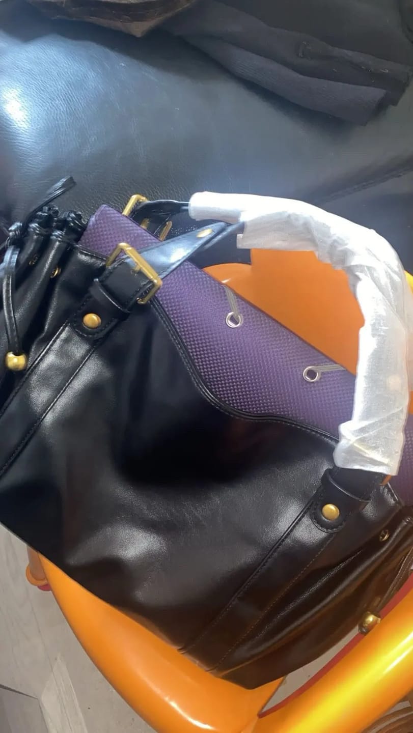 Customer photo review of ELAE - Sac à Main en Cuir Finitions Dorées