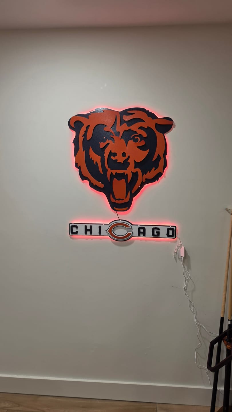 Customer photo review of Chicago Bears "Roaring Bear" 3D Vintage Metal Wall Art