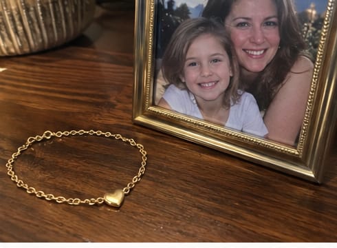 Customer photo review of זוג צמידי לב