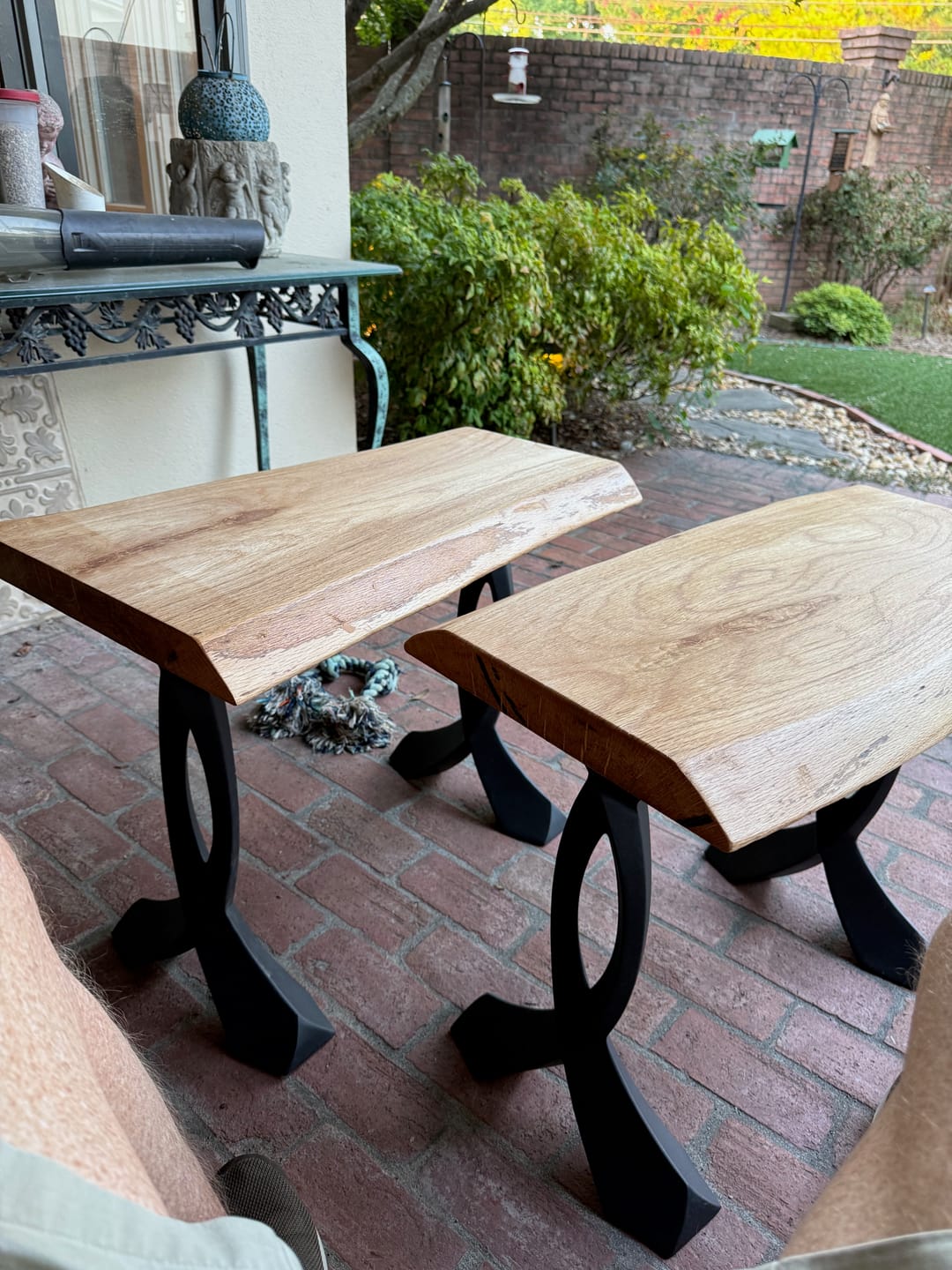 Customer photo review of End Table Legs 219 Curva 20" H Mid-Century Modern Style
