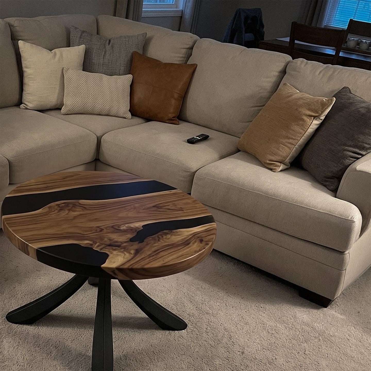 Customer photo review of Coffee Table 29" Round & Square for Modern Living Rooms - 127 Zolia