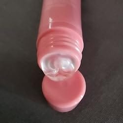 Customer photo review of GlassKiss™ Glossy Lip Balm