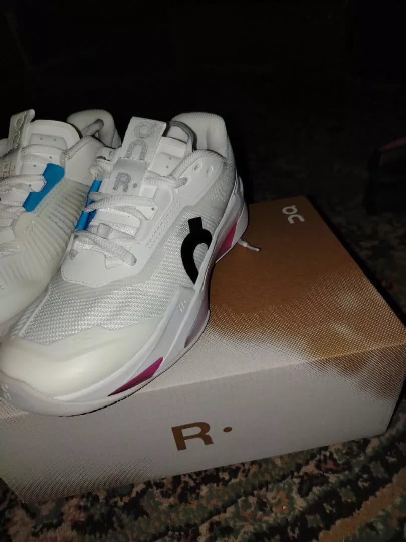 Customer photo review of Roger Pro Fire White | Pink - RFW