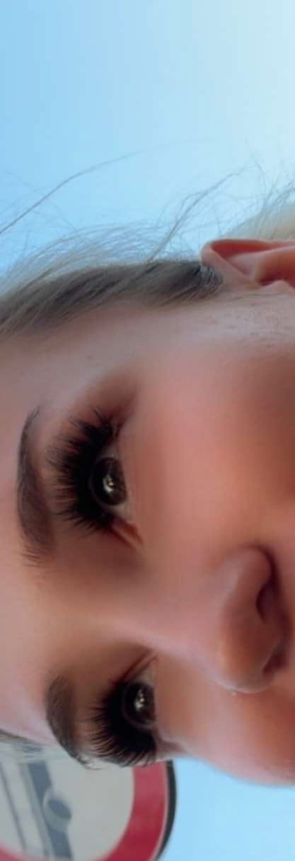 Customer photo review of THE CAT EYE