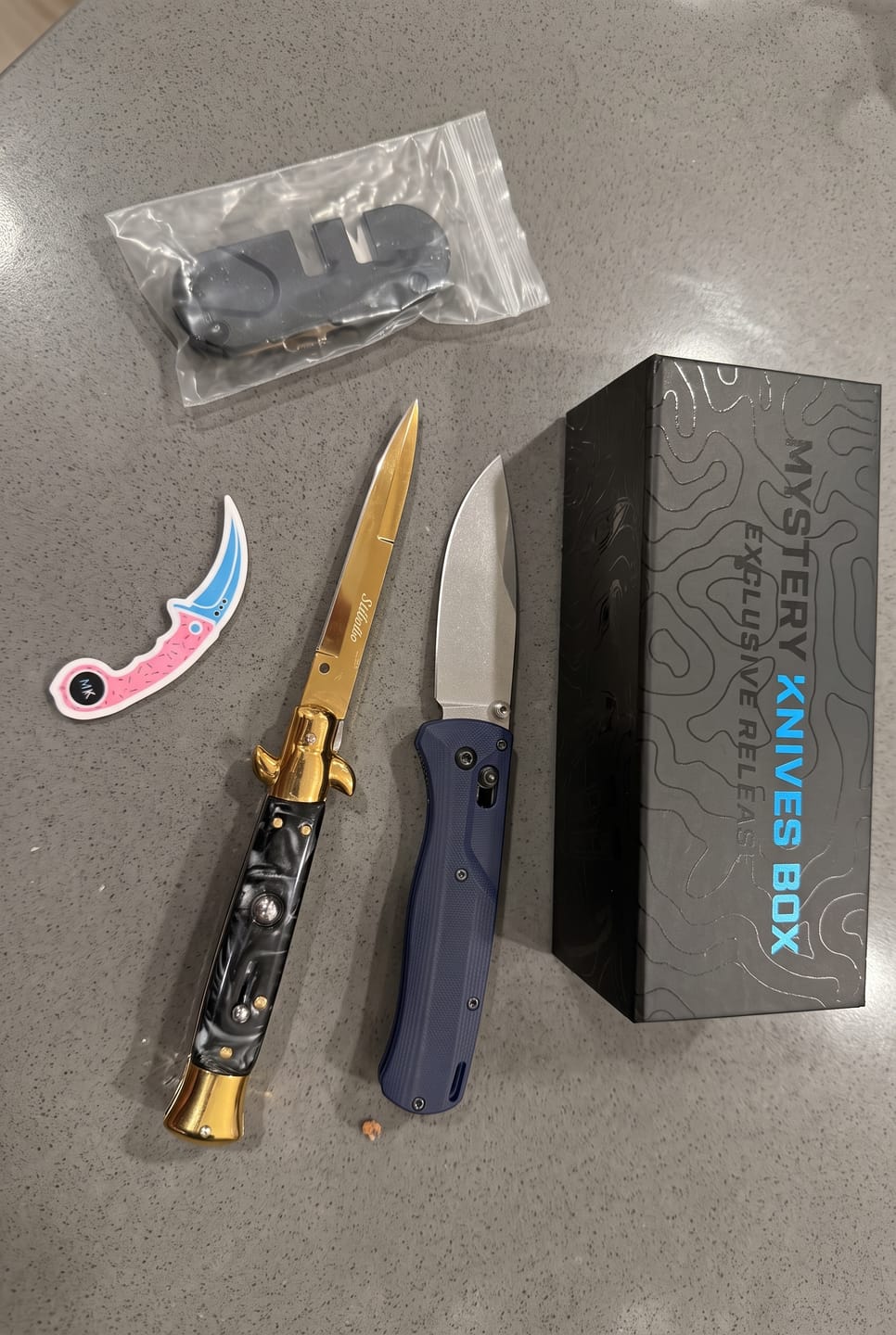Customer photo review of MYSTERY KNIVES BOX™