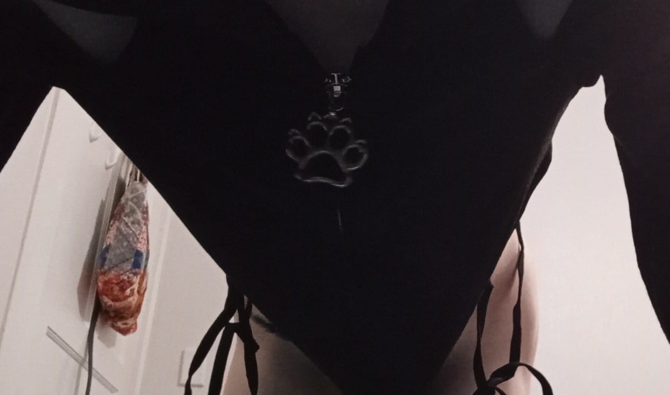 Customer photo review of SHY NEKO BODYSUIT SR05