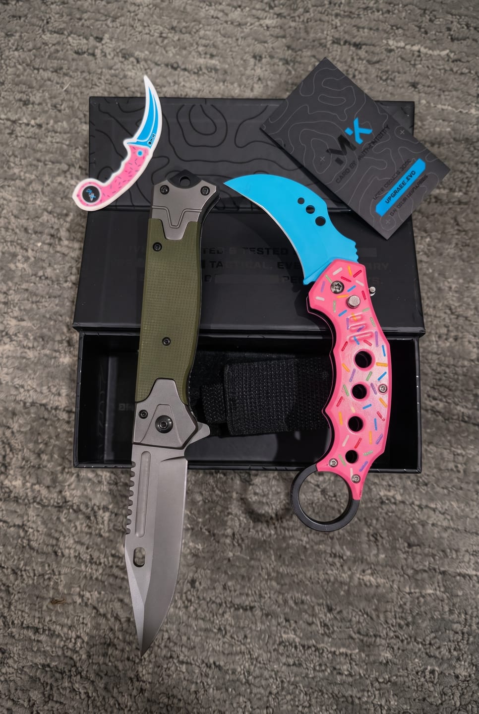 Customer photo review of MYSTERY KNIVES BOX™