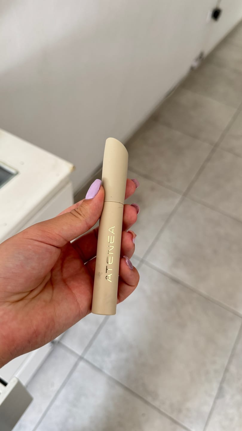 Customer photo review of PESTAÑINA A PRUEBA DE AGUA