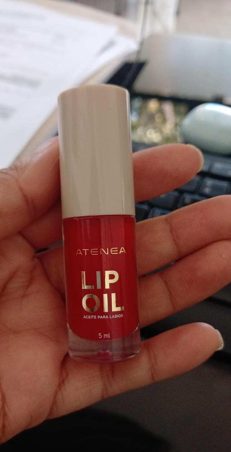 Customer photo review of LIP OIL