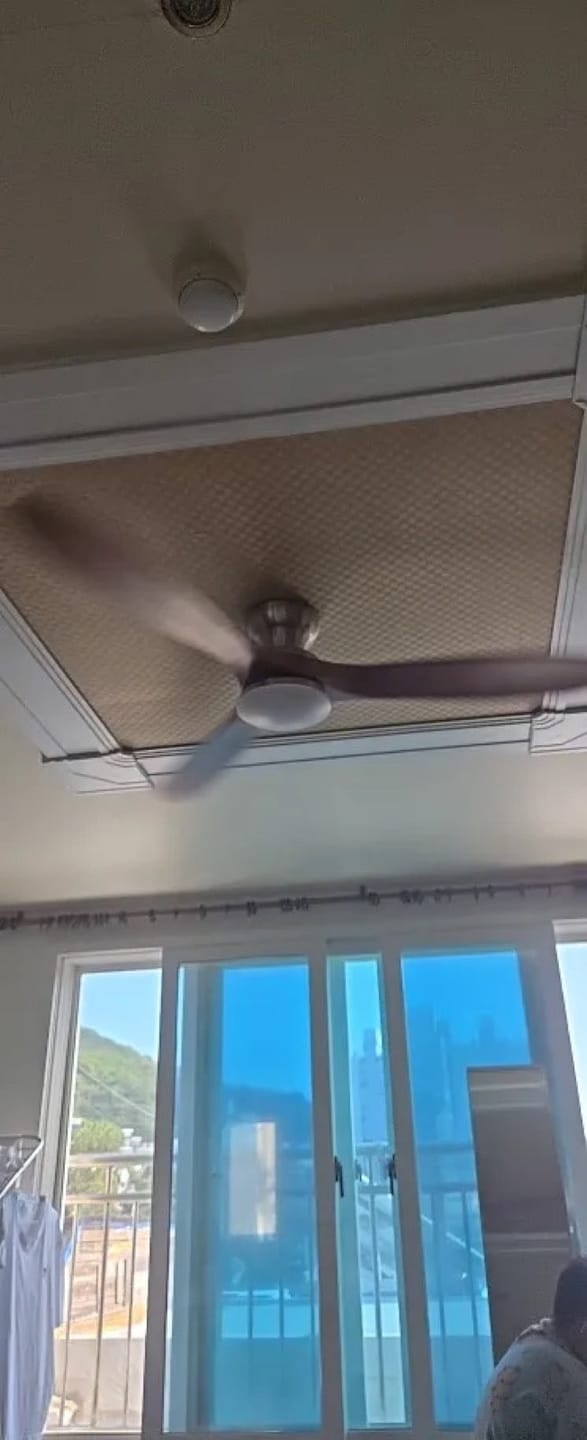 Customer photo review of Ventilateur de Plafond en Bois Massif Silencieux Haut de Gamme Avec Lumière LED, Télécommande et Réversible Été/Hiver - Sylvane